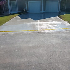 QUALITY-CONCRETE-DRIVEWAY-INSTALLATION-IN-GULF-BREEZE-FL 0